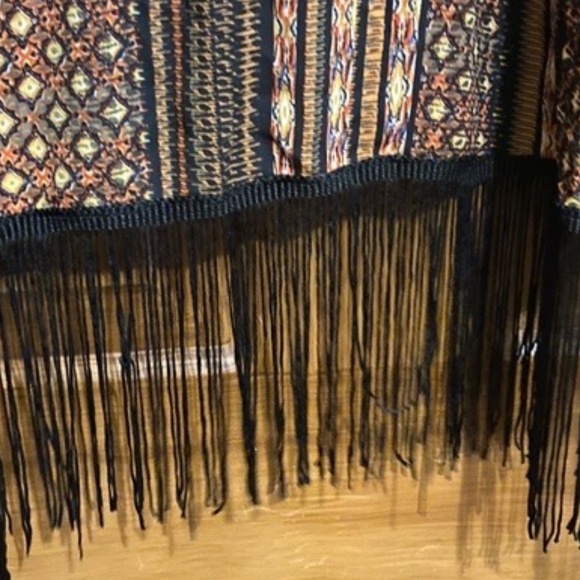 BLACK RAINN Shawl Kimono Wrap Top Bohemian Aztec Fringe Black Sizes Medium - Picture 3 of 5